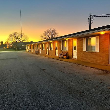 Oyo Hotel Prairie Winds Carthage Keokuk Hwy 136 외부 사진