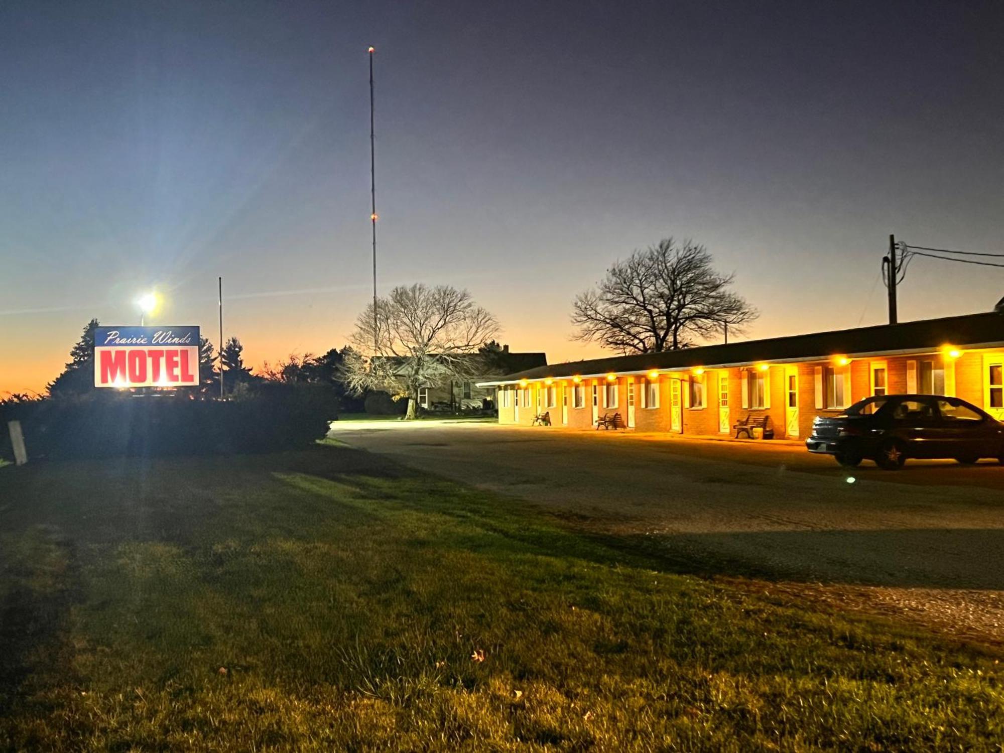 Oyo Hotel Prairie Winds Carthage Keokuk Hwy 136 외부 사진