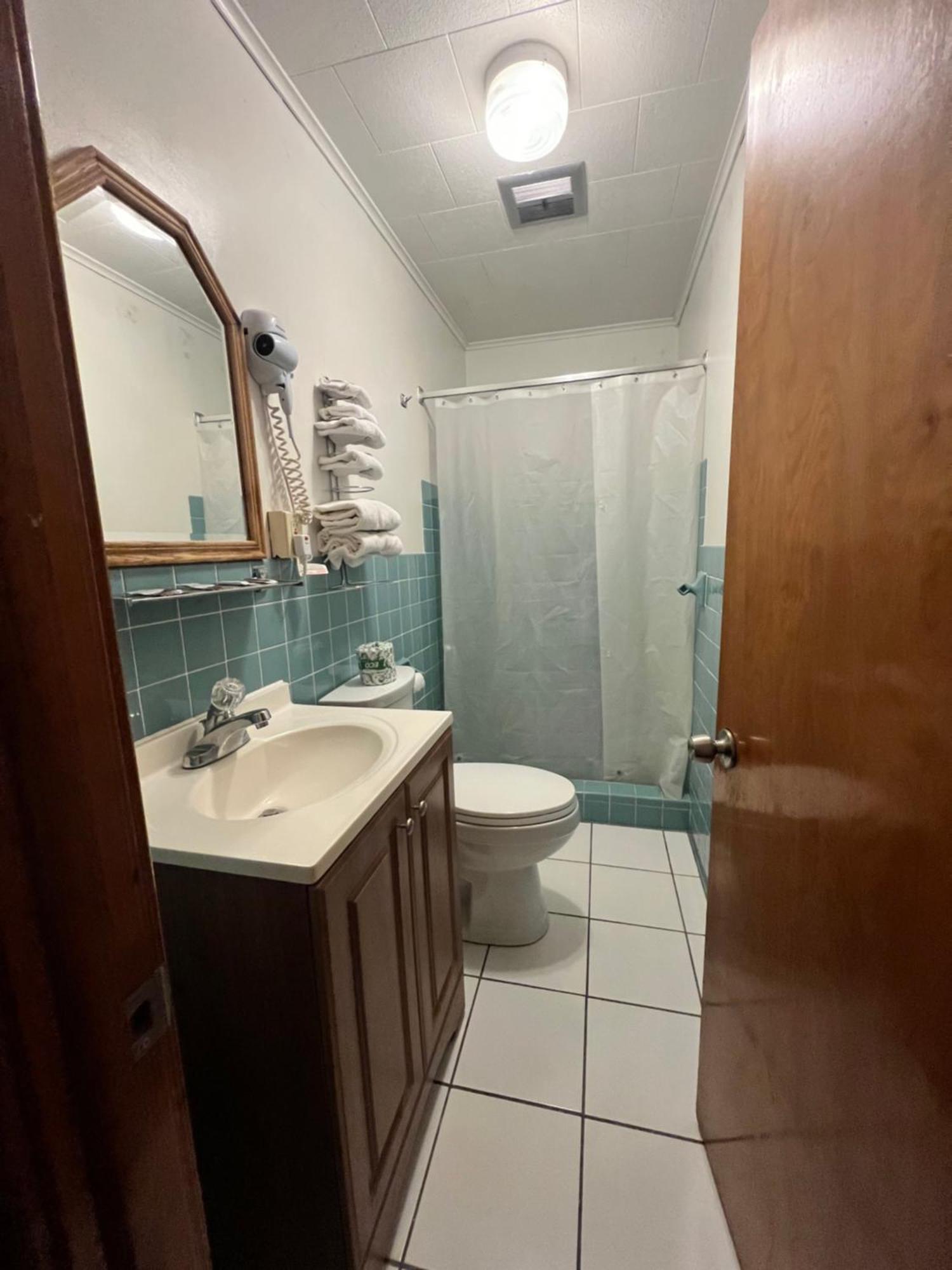 Oyo Hotel Prairie Winds Carthage Keokuk Hwy 136 외부 사진