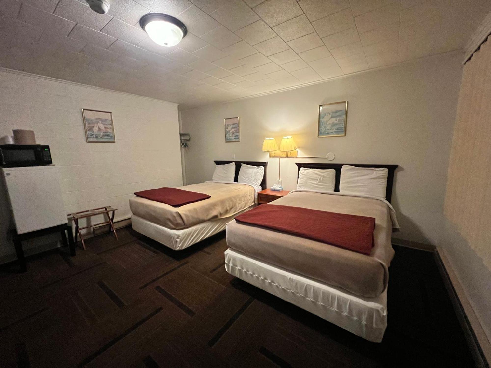 Oyo Hotel Prairie Winds Carthage Keokuk Hwy 136 외부 사진