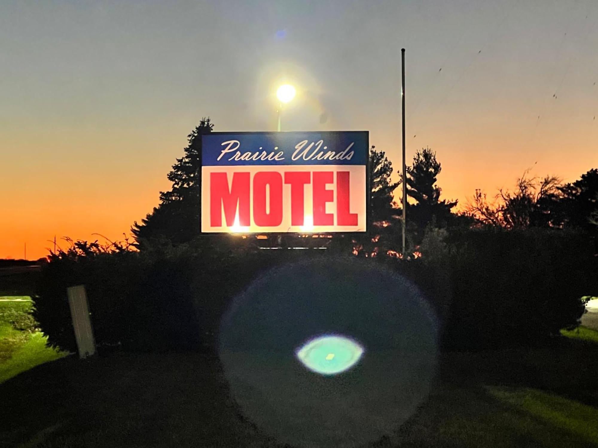 Oyo Hotel Prairie Winds Carthage Keokuk Hwy 136 외부 사진